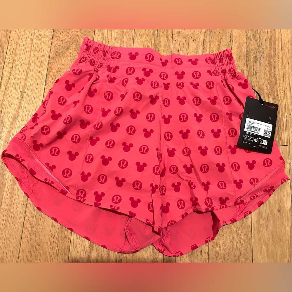 NWT Lululemon x Disney hotty hot shorts size 4